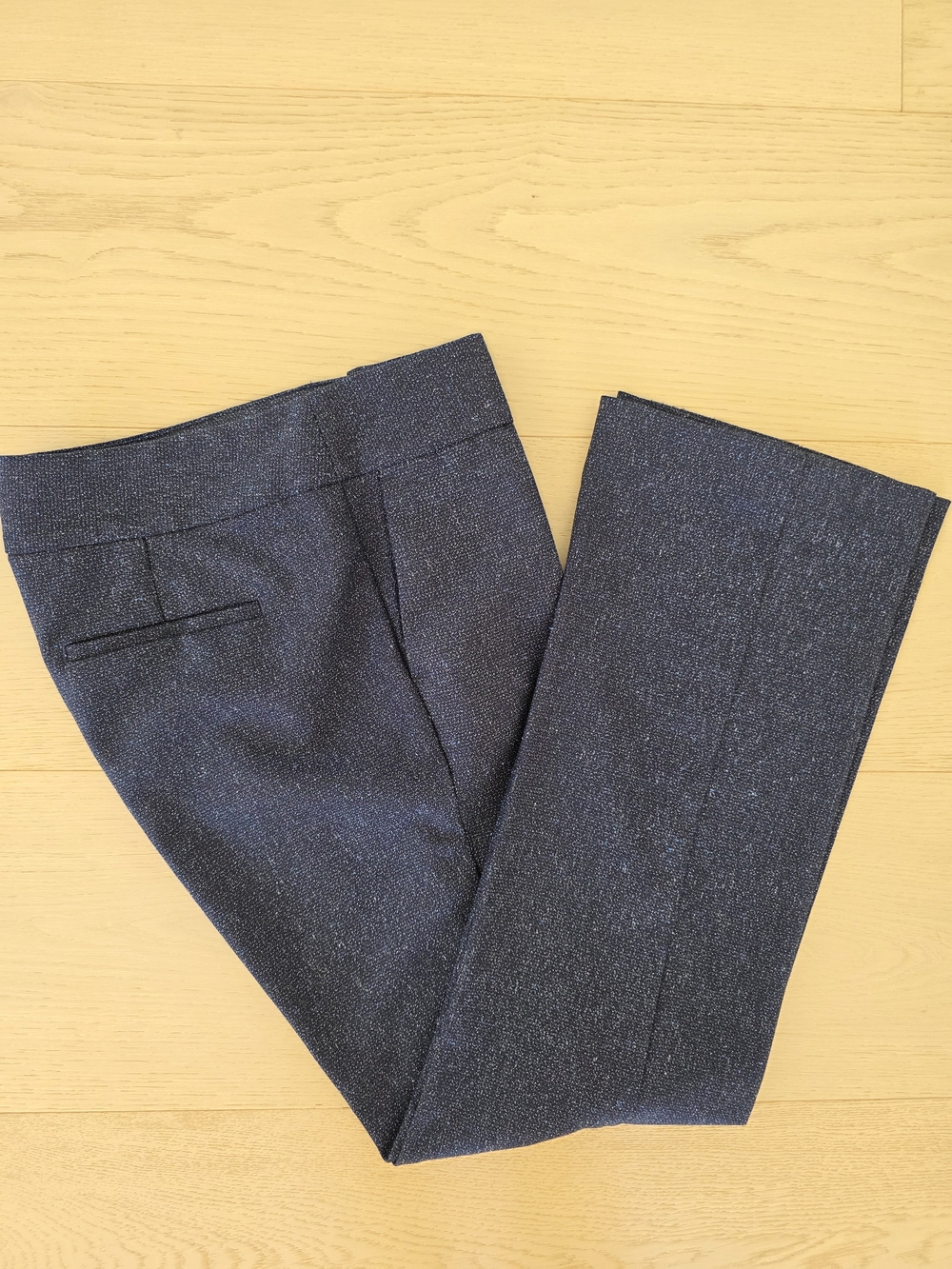 Ann Taylor Navy Metallic Knit Dress Pants Size 6P